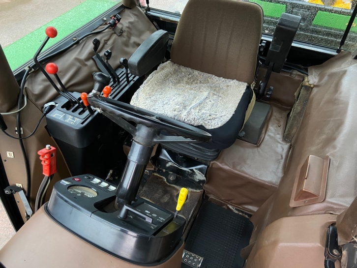 John Deere 2850