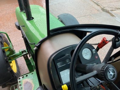 John Deere 2850