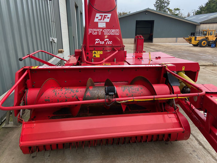 JF FCT 1050 Pro Tec trailed forager