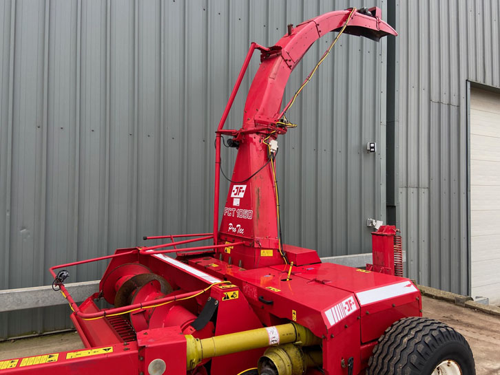 JF FCT 1050 Pro Tec trailed forager