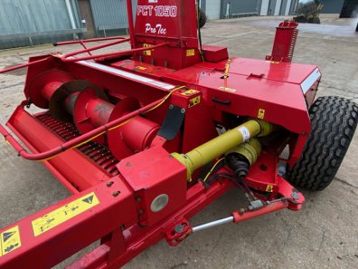 JF FCT 1050 Pro Tec trailed forager