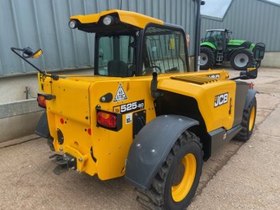 JCB 525-60 Hi-Vis telescopic