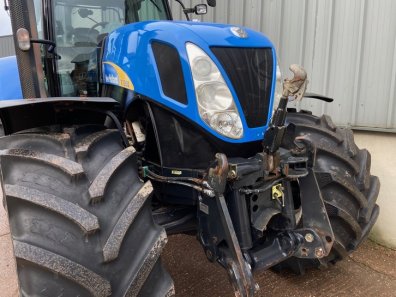 New Holland T7050