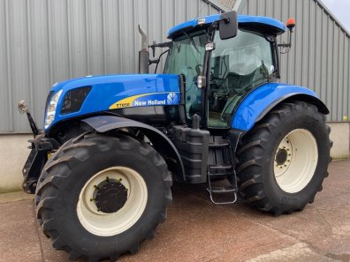 New Holland T7050