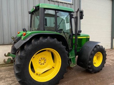 John Deere 6410