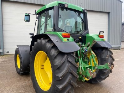 John Deere 6410