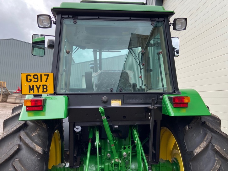 John Deere 3050