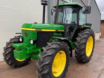 John Deere 3050
