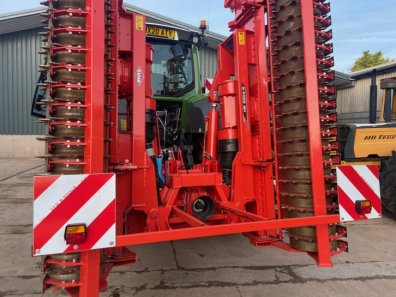 Kuhn HR6004 power harrow