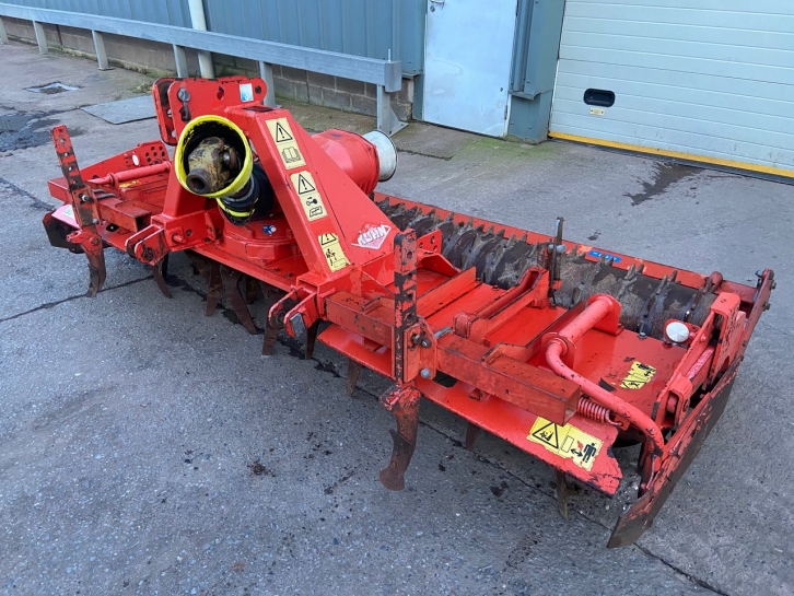 Kuhn HR 3003 power harrow