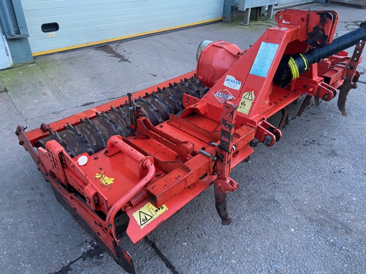Kuhn HR 3003 power harrow