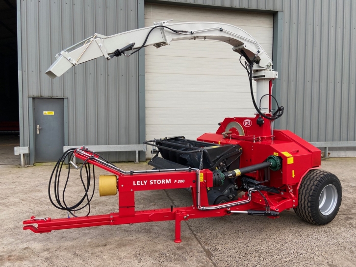 Lely Storm P300 treated forager