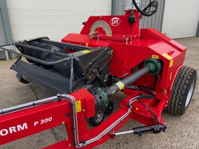 Lely Storm P300 treated forager