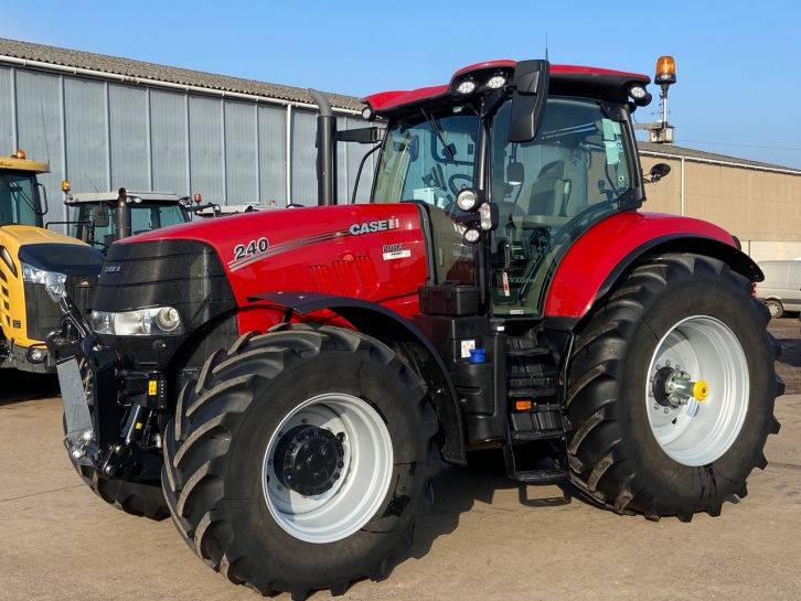 Case CVX 240