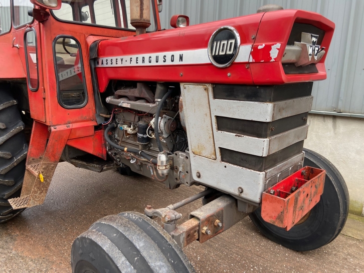Massey Ferguson 1100