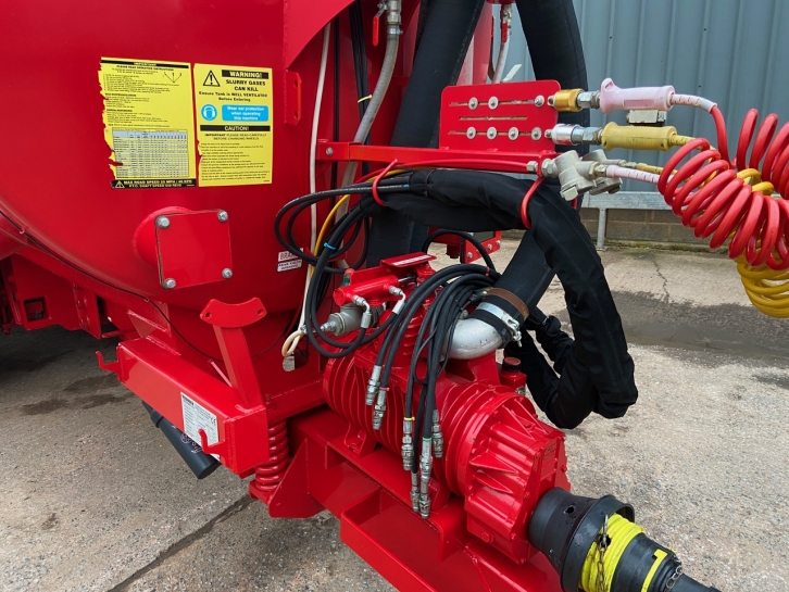 Redrock 3500 gallon tanker