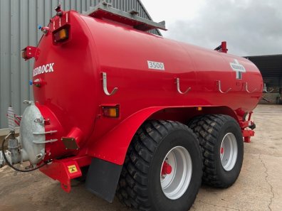 Redrock 3500 gallon tanker