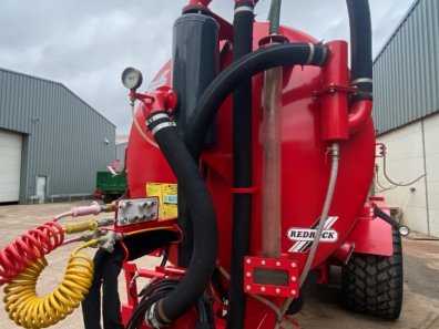 Redrock 3500 gallon tanker