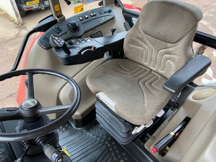 Case CVX 170