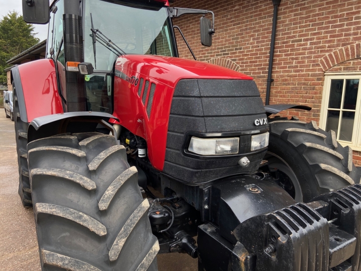 Case CVX 170