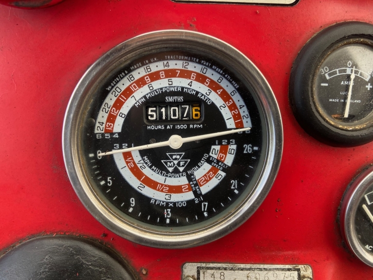 Massey Ferguson 148