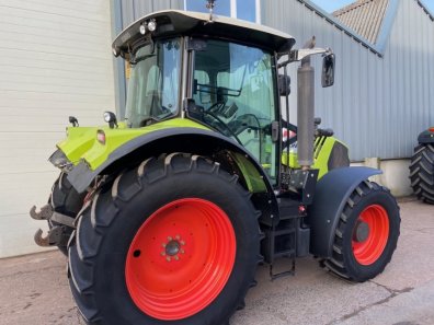 Claas Arion 530