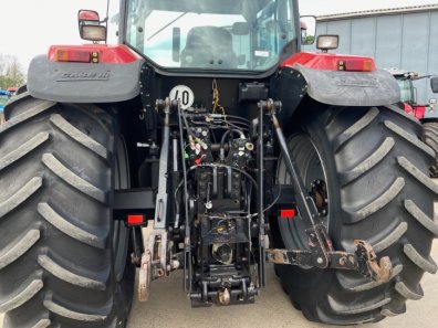 Case MX 170