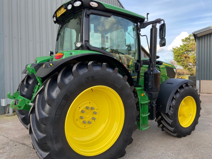 John Deere 6155R