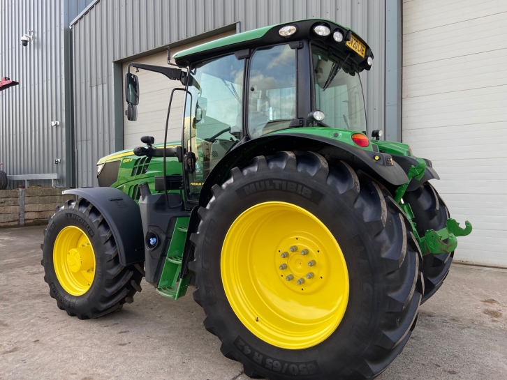 John Deere 6155R