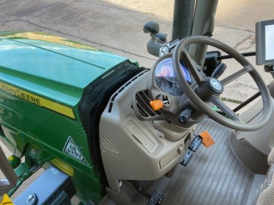 John Deere 6155R