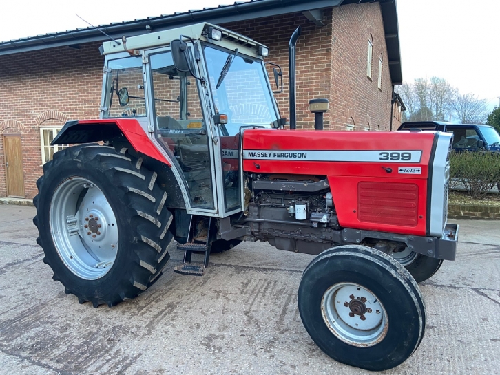 Massey Ferguson 399