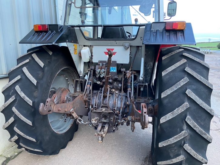 Massey Ferguson 399