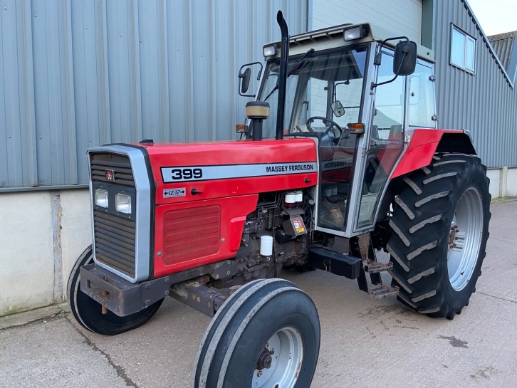 Massey Ferguson 399
