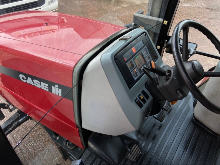 Case MX135