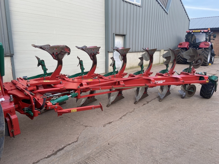 Kverneland EG 85/300 plough