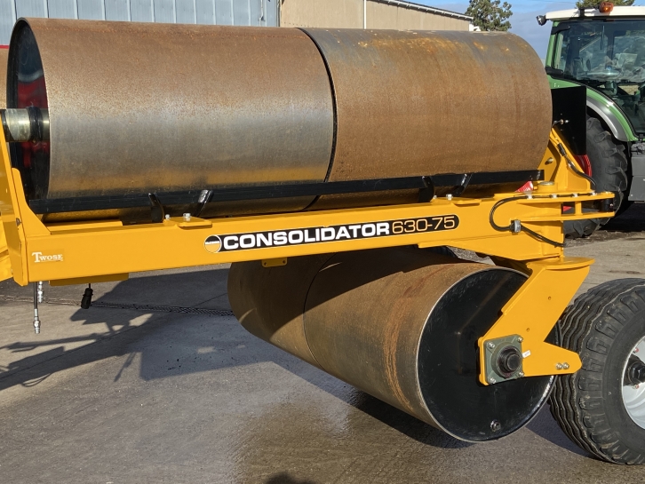 Twose Consolidator 630-75 rollers