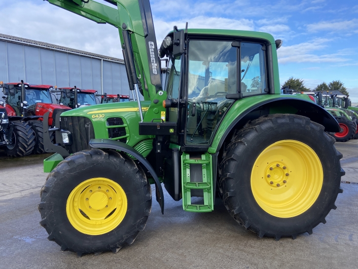 John Deere 6430