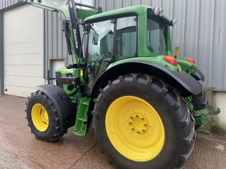 John Deere 6430