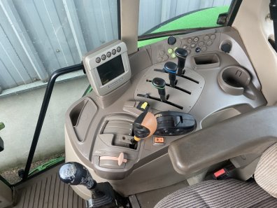 John Deere 6430