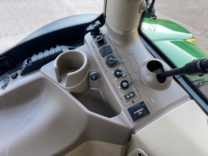 John Deere 6155R