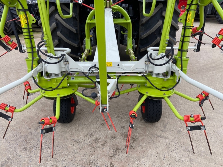 Claas Volto 900