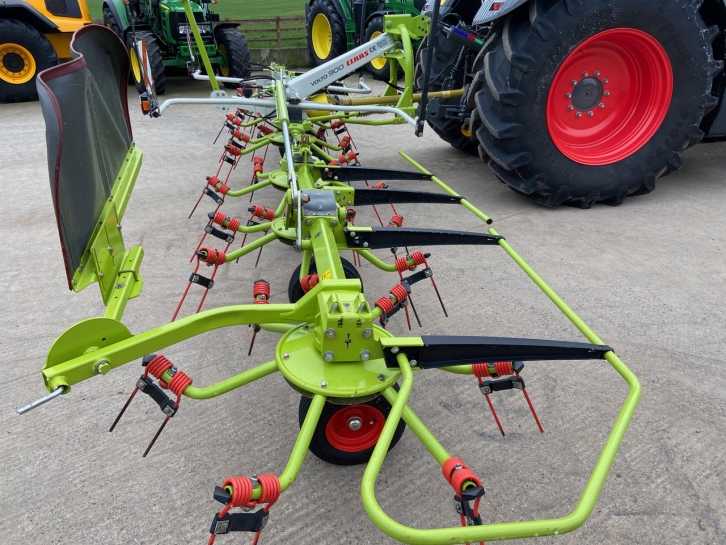Claas Volto 900