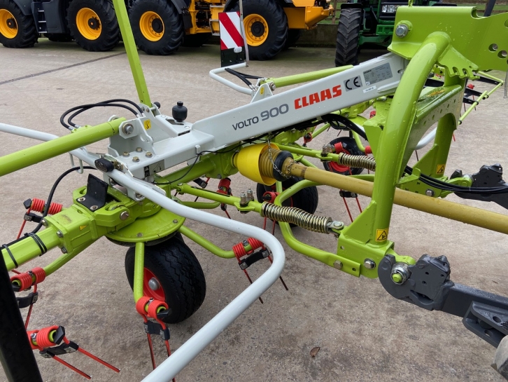 Claas Volto 900