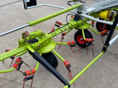 Claas Volto 900