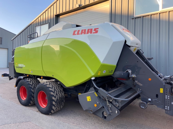 Claas Quadtrant 5300RC baler