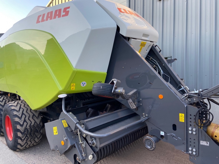 Claas Quadtrant 5300RC baler