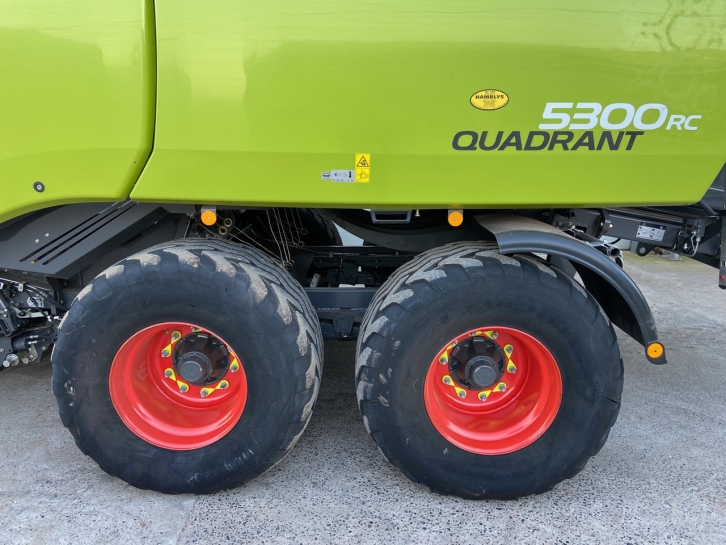 Claas Quadtrant 5300RC baler