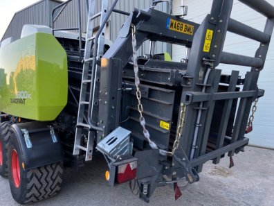 Claas Quadtrant 5300RC baler
