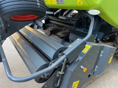 Claas Quadtrant 5300RC baler