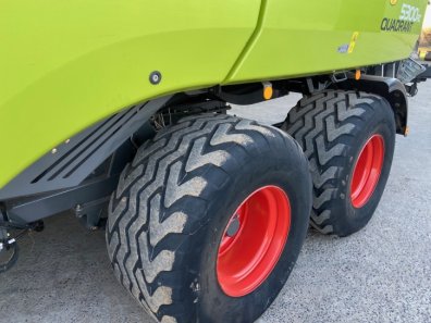 Claas Quadtrant 5300RC baler